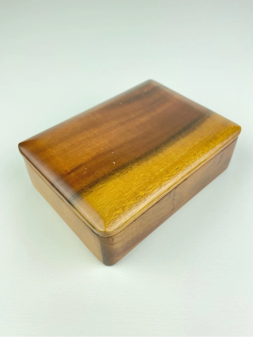 VTG 80s Artist Signed Myrtlewood Playing Card Box Brown Lidded Rectangular Split